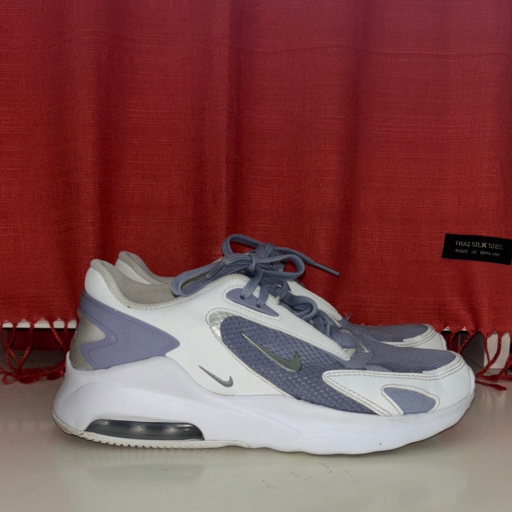 Nike Air White and Lavender Athletic Shoes